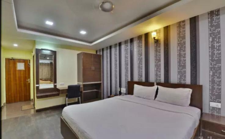 Hotel Puneet International Rāipur Εξωτερικό φωτογραφία